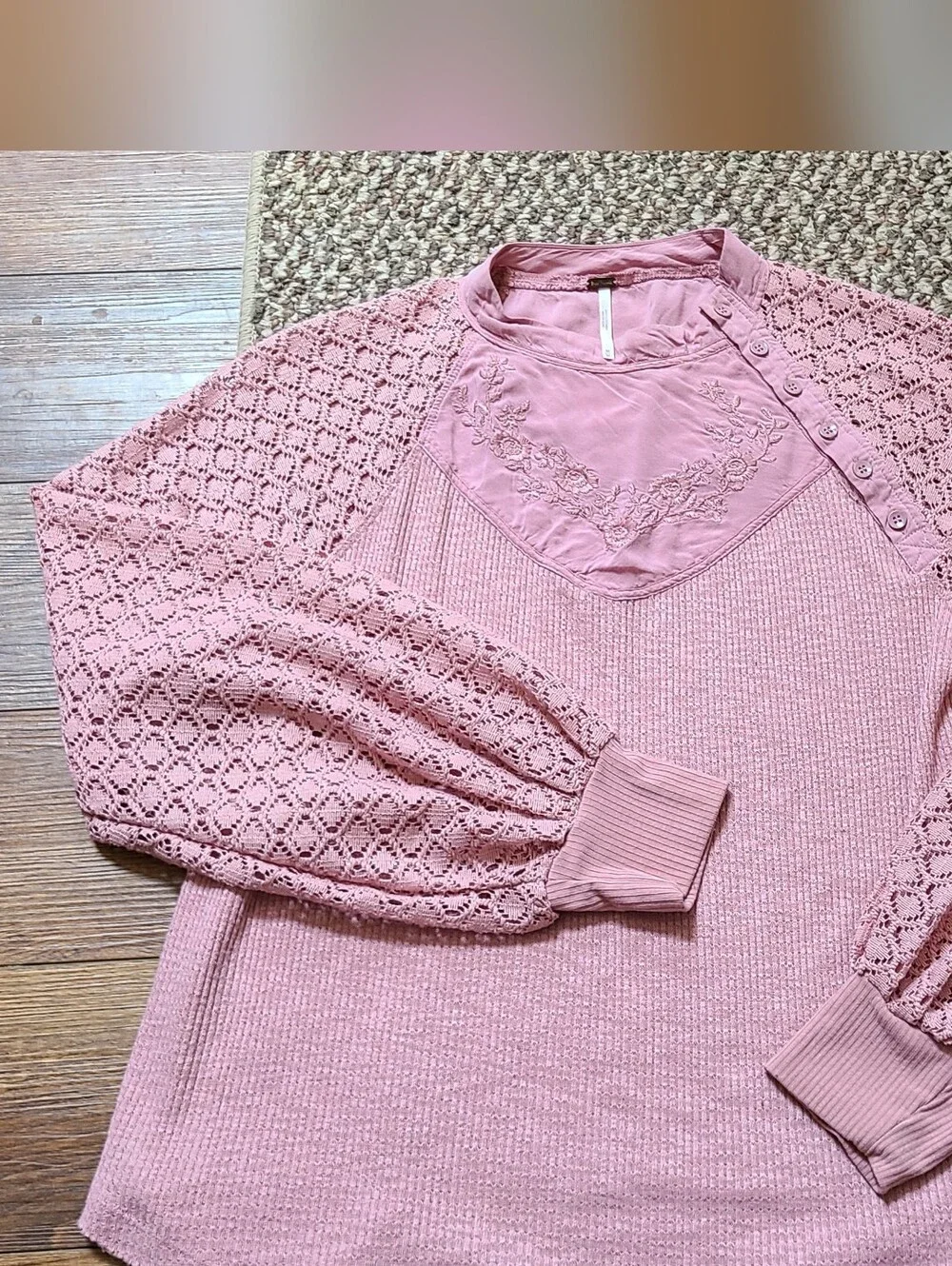 Free People Sweetest Thing Lace Sleeve Embroidered Thermal Top Med